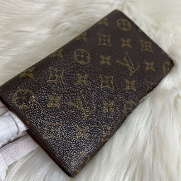 💯Authentic Louis Vuitton Monogram Trifold Long Wallet🍀 - Picture 4 of 14